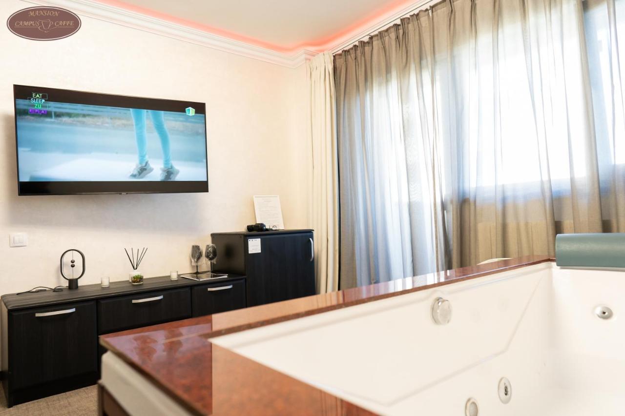 Hotel Campus Caffe Mansion Buzău Zewnętrze zdjęcie