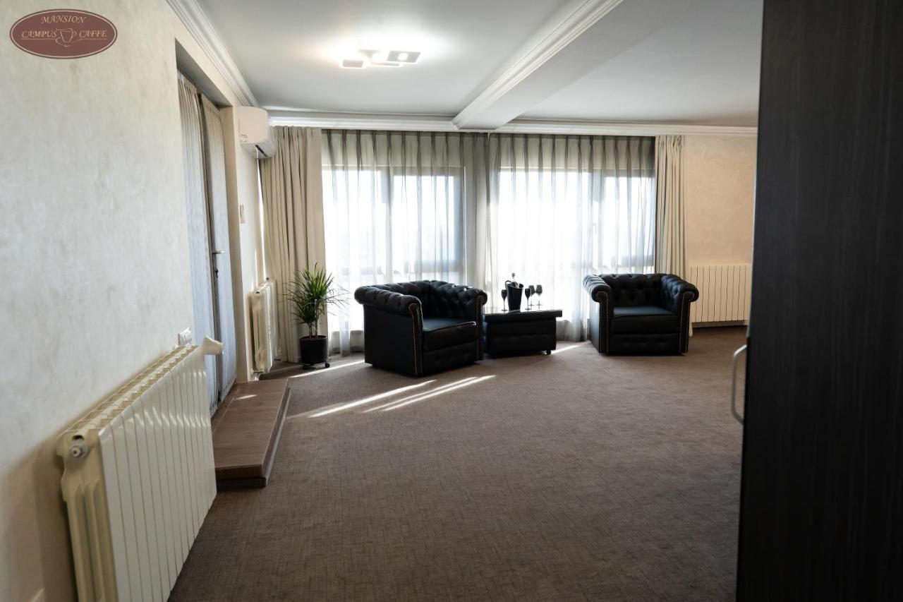 Hotel Campus Caffe Mansion Buzău Zewnętrze zdjęcie