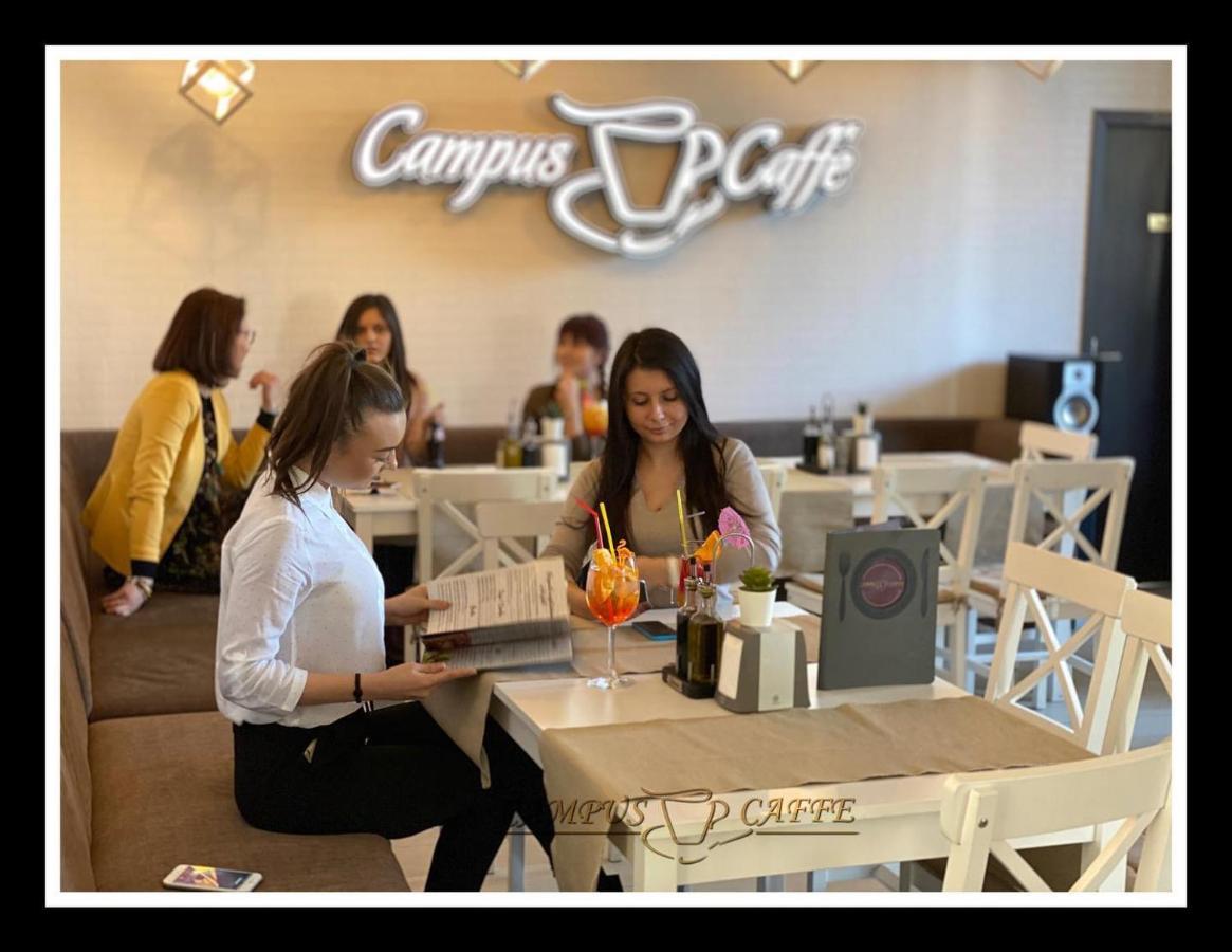 Hotel Campus Caffe Mansion Buzău Zewnętrze zdjęcie